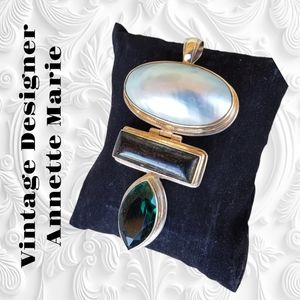 Vintage Pendant By Annette Marie